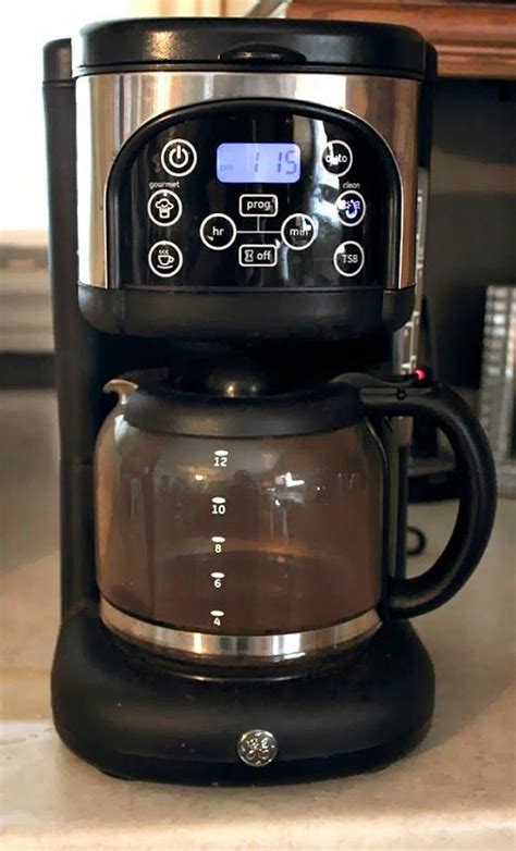 how-to-clean-a-coffee-maker-using-natural-ingredients image