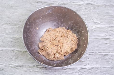 oatmeal-cinnamon-honey-dog-treats-recipe-miss image