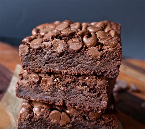 ultimate-fudgy-brownies-real-food-with-jessica image