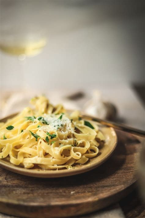 aglio-e-olio-pasta-without-sauce-the-gourmet-bon image