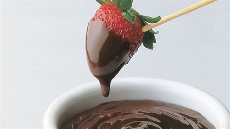 easy-chocolate-fondue-recipe-hersheyland image