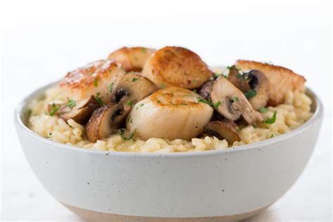 scallop-and-mushroom-risotto-recipe-home-chef image