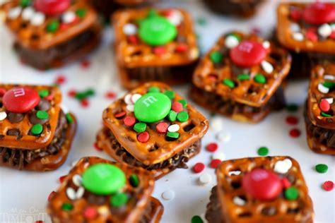 reeses-holiday-pretzel-bites-mom-on-timeout image