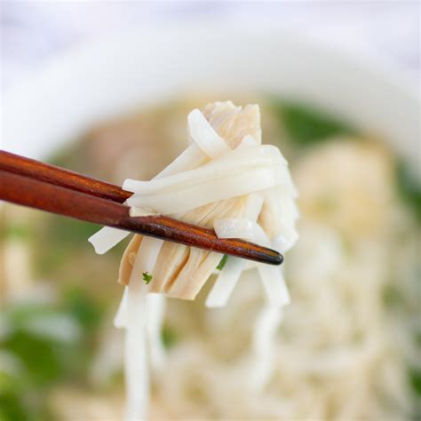 vietnamese-chicken-noodle-soup-pho-ga-vicky-pham image