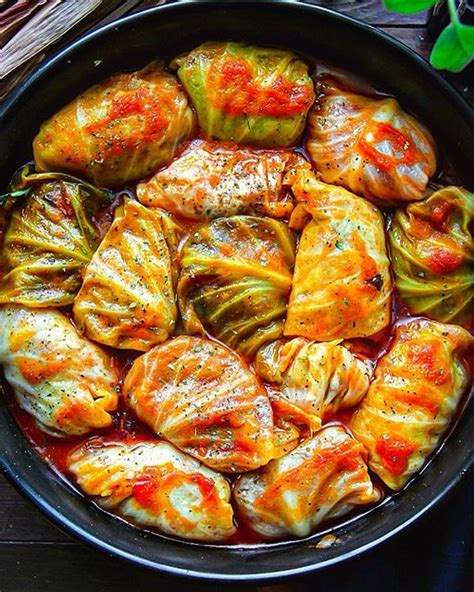 beef-and-rice-stuffed-cabbage-rolls-in-spicy-tomato image