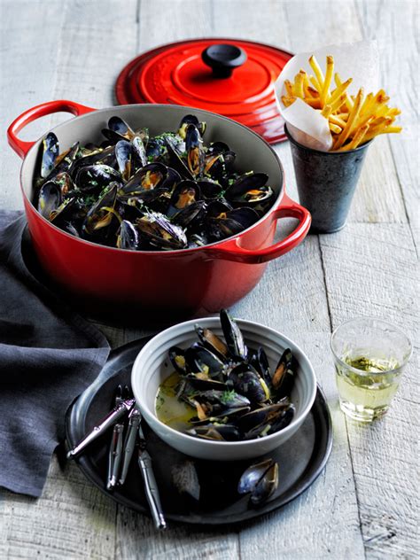 mussels-with-leeks-and-white-wine-recipe-williams image