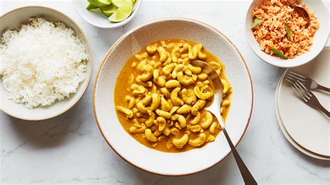 how-to-make-sri-lankan-cashew-curry-epicurious image