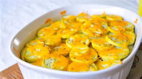 creamy-yellow-squash-and-corn-casserole-delicious image