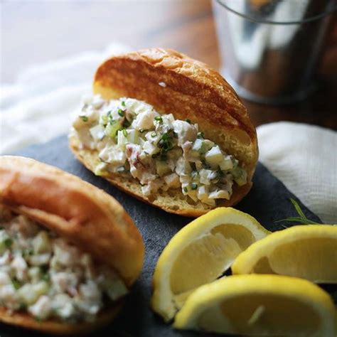 lobster-roll-recipe-with-mayonnaise-on-brioche-buns image