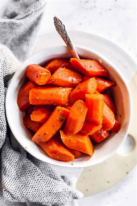 honey-butter-thyme-crockpot-glazed-carrots-savory image