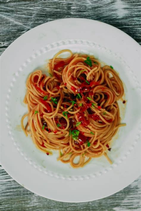 caramelized-shallot-pasta-savoring-italy image