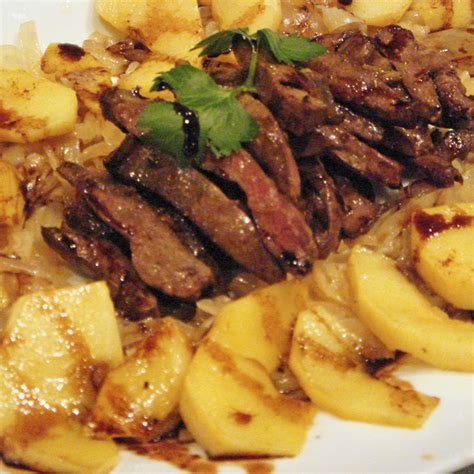 sauted-liver-with-caramelized-onions-and-apples image