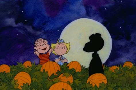 dinner-and-a-movie-its-the-great-pumpkin-charlie image