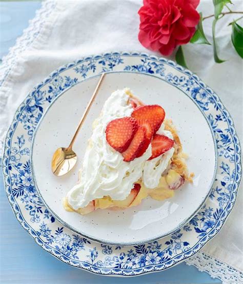 gluten-free-strawberry-cream-pie-only-gluten-free image