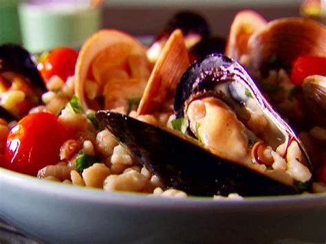 fregola-with-clams-and-mussels-recipes-cooking image