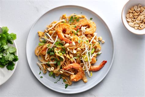 gluten-free-shrimp-pad-thai-the-spruce-eats image