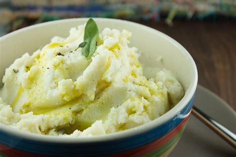 garlic-herb-mashed-potatoes-with-avocado-oil-ava image