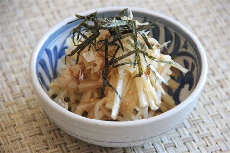 daikon-salad-recipe-japanese-cooking-101 image