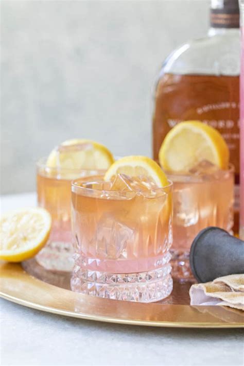 whiskey-lemonade-recipe-sugar-and-charm image