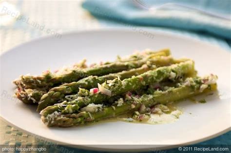 springtime-asparagus-salad image
