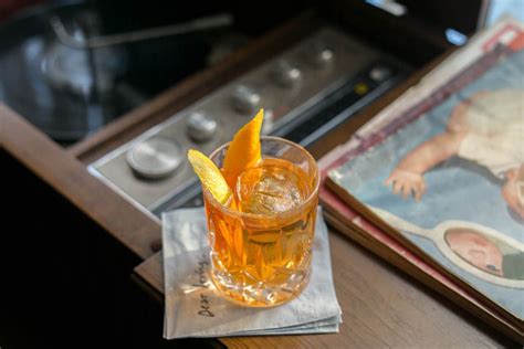 how-to-make-an-old-fashioned-taste-cocktails image