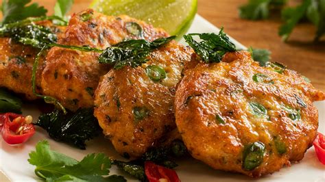 simple-thai-fish-cakes-with-sweet-chili-sauce-recipe30 image
