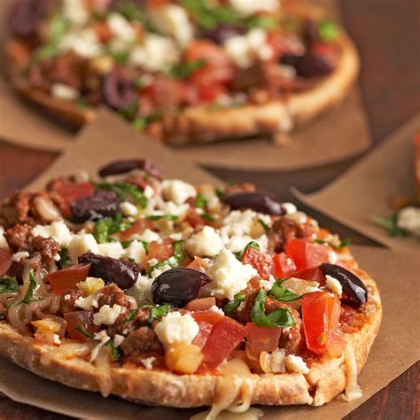 greek-pita-pizzas-recipe-eatingwell image