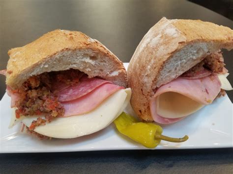 muffuletta-the-bread-and-the-famous-sandwich-giolitti image