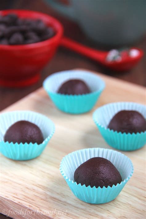 dark-chocolate-peppermint-truffles-amys-healthy image