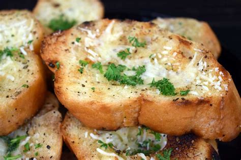 grilled-parmesan-garlic-bread-recipe-review-by-the image