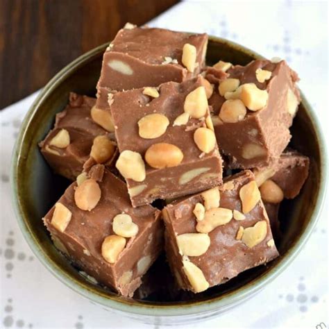 macadamia-nut-fudge-recipe-shugary-sweets image