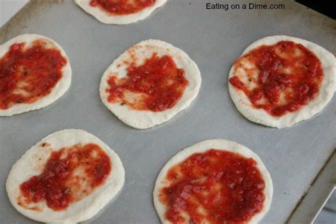 easy-biscuit-pizza image