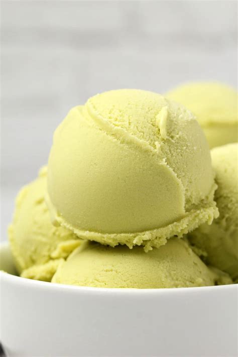 vegan-avocado-ice-cream-loving-it-vegan image