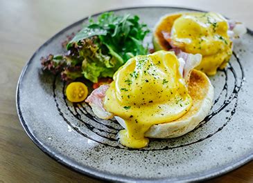 the-dish-on-eggs-benny-choices-markets image
