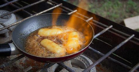 flamb-bananas-bush-cooking image