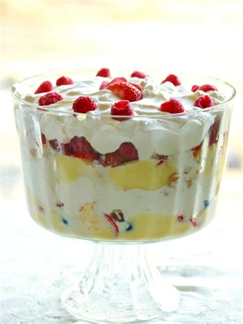 banana-berry-trifle-dessert-recipe-homemade-food-junkie image