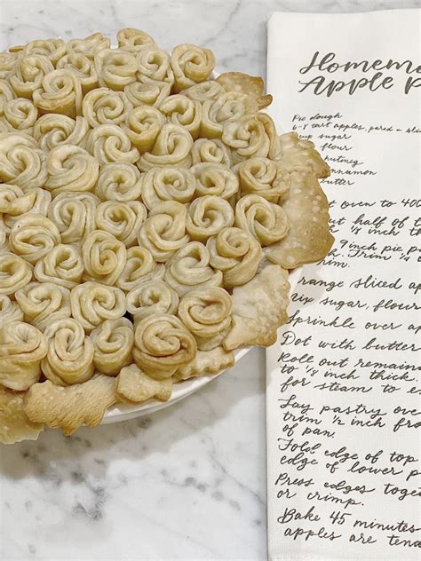 the-best-berry-apple-pie-my-100-year-old-home image