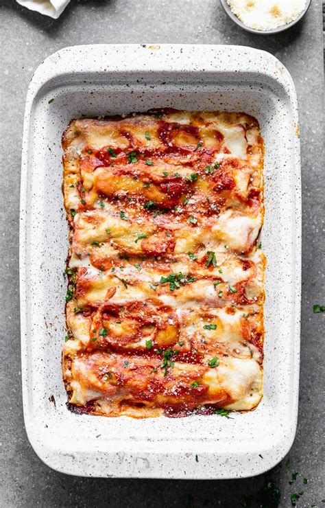 meat-cannelloni-with-creamy-tomato-bchamel image