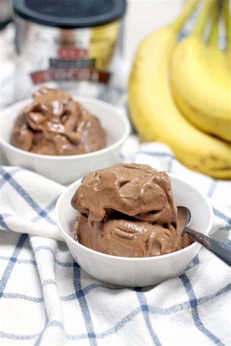two-ingredient-vegan-chocolate-banana-ice-cream image