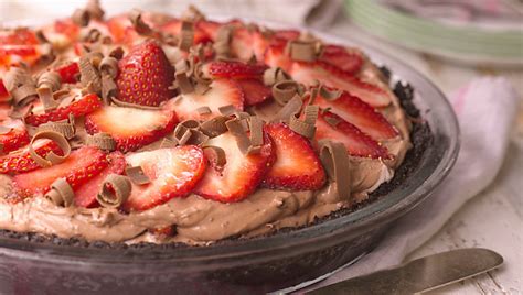 chocolate-strawberry-dream-pie-recipes-qvccom image