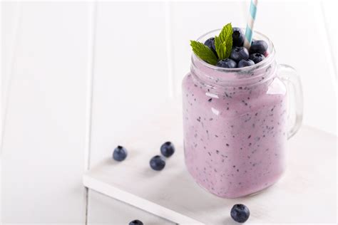 blueberry-muffin-smoothie-recipe-nutribullet image