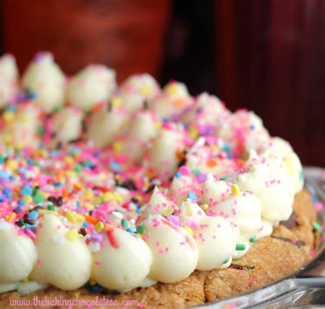 confetti-party-blast-cookie-pie-the-baking-chocolatess image