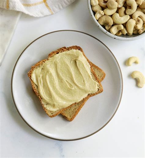 how-to-make-cashew-butter-in-10-minutes-detoxinista image