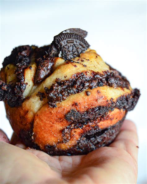 the-best-chocolate-babka-buns-recipe-this-is-how-i image