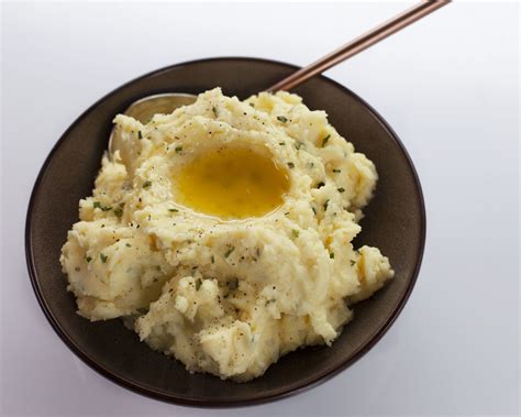 gusto-tv-creamy-dreamy-mashed-spuds image