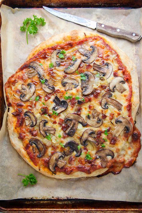 mushroom-pizza-with-pancetta-and-caramelized-onions image