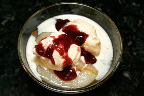 fresh-poached-peaches-with-raspberry-sauce-classic image
