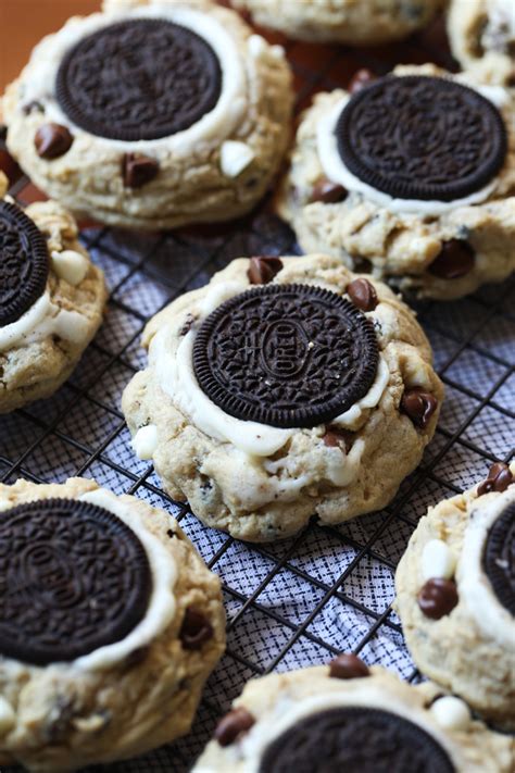 outrageous-cookies-cream-cookies-cookies-and image