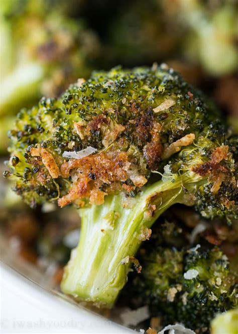 parmesan-roasted-broccoli-i-wash-you-dry image