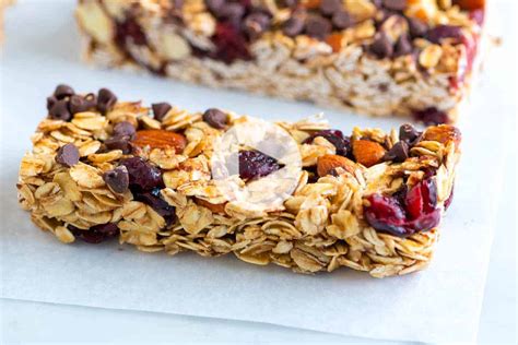 soft-and-chewy-granola-bars-inspired-taste image
